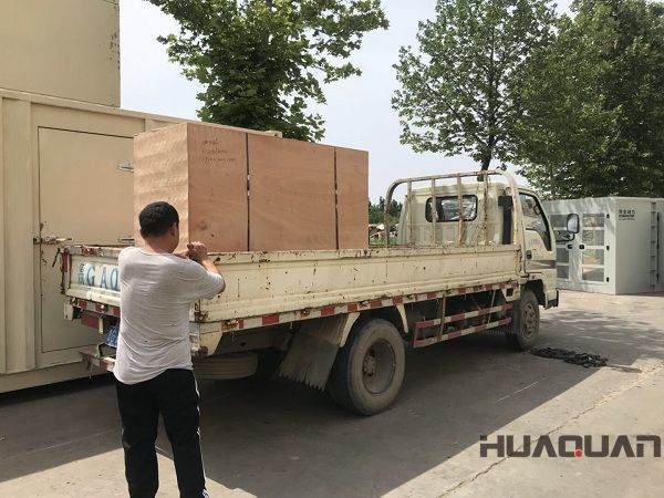 一臺(tái)30kw柴油發(fā)電機(jī)組于2018年5月3日成功發(fā)往廣東省深圳市