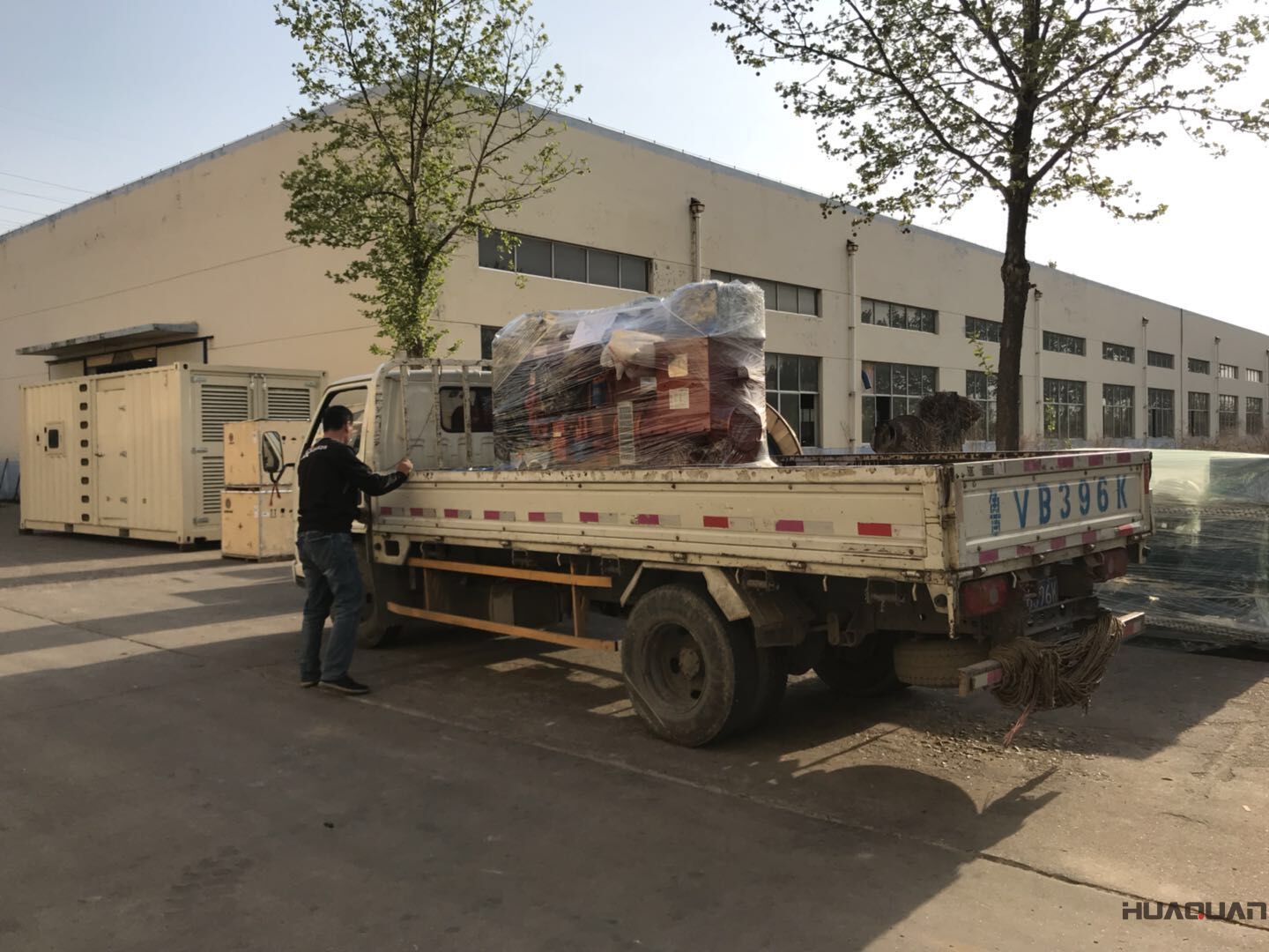 8月8日，一臺50kw標配柴油發電機組從全動力成功發往江蘇