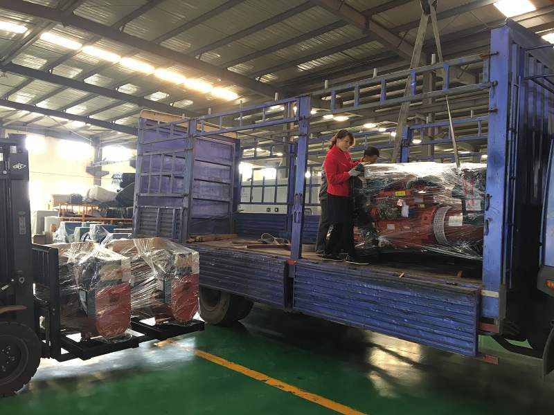 10月16日，一臺30kw標配柴油發電機組于華全動力順利發往陜西省